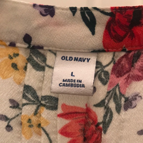 Old Navy sleeveless floral top - Picture 3 of 4